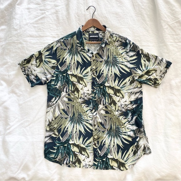 Amnesia Tropical Print Casual Button Down Shirt - Picture 5 of 11